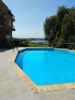 Paradise cove Apartment 3